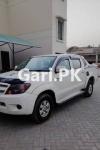 Toyota Hilux  2011 For Sale in Karachi