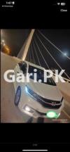 Honda Fit Shuttle Hybrid 2015 For Sale in Karachi