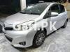 Toyota Vitz  2013