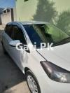 Toyota Vitz F 1.0 2012