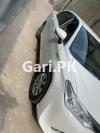 Toyota Corolla Axio Hybrid 1.5 2017