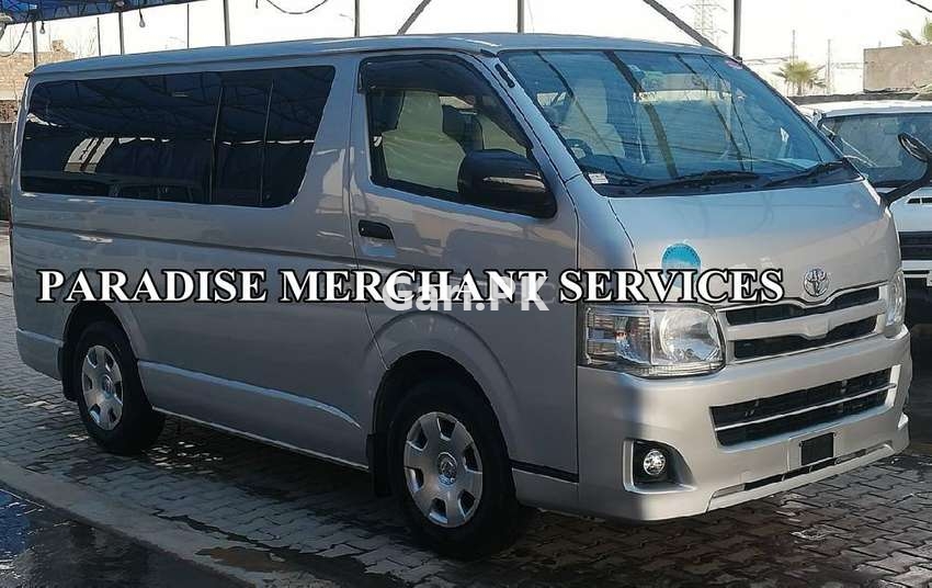 Toyota Hiace  2013