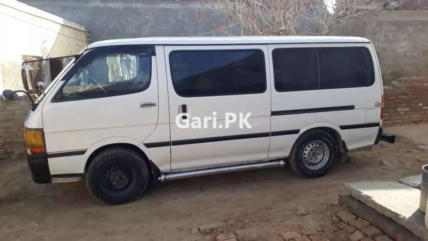 Toyota Hiace  2014