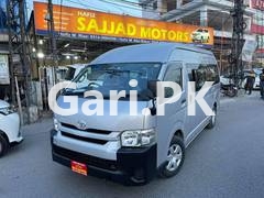 Toyota Hiace  2016