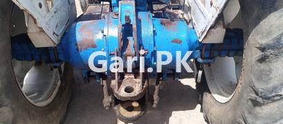 Ford Ford 4560  2012