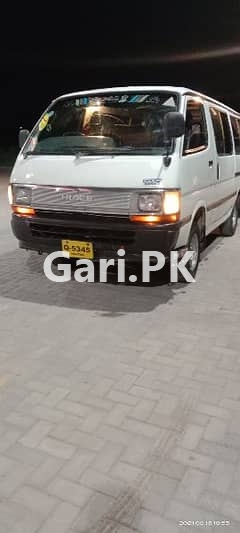 Toyota Hiace  0