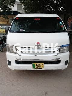 Toyota Hiace  0