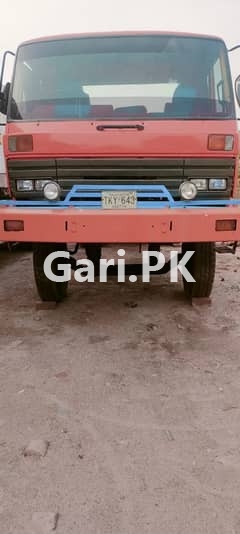 Nissan Truck 1986 Nissan Truck 1986