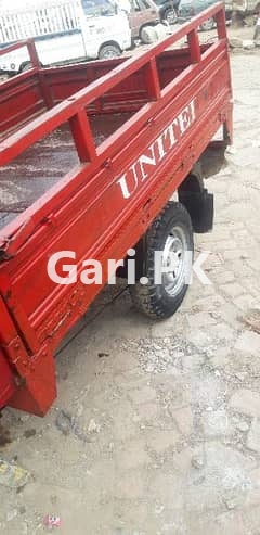 United Loader Rickshaw  2017