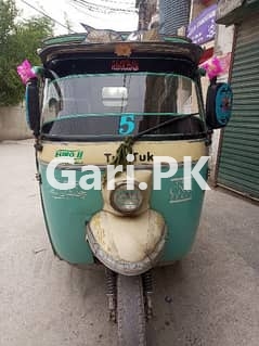 Tuk Tuk Rickshaw  2019