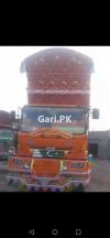 Hino Truck  2004 For Sale in Sheikhupura