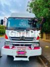 Hino Truck  2002 For Sale in Kemari Town