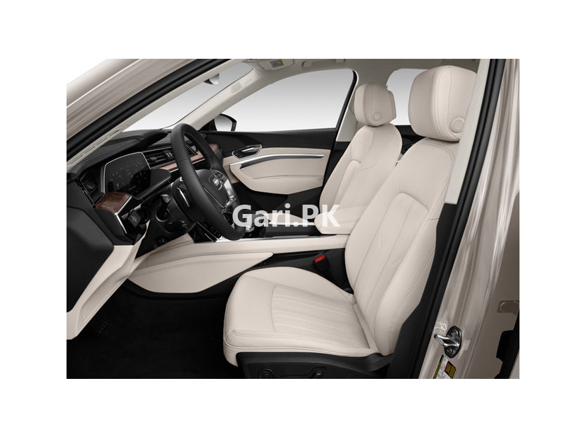 Audi e tron 55 Quattro 300 kW Audi e tron 55 Quattro 300 kW