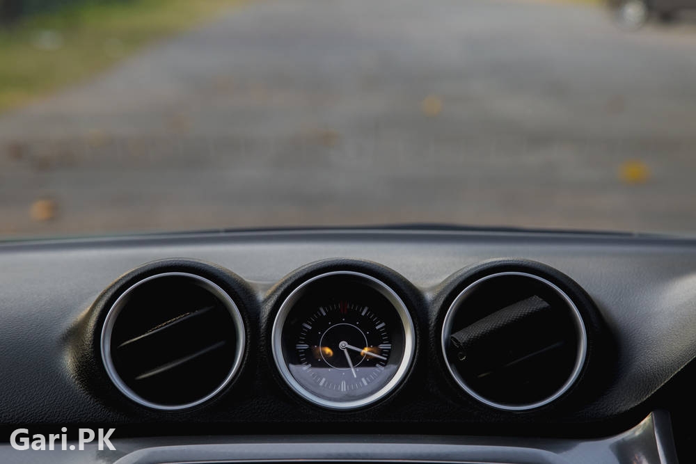 Suzuki Vitara 2022 Interior new clock design Suzuki Vitara 2022 Interior new clock design