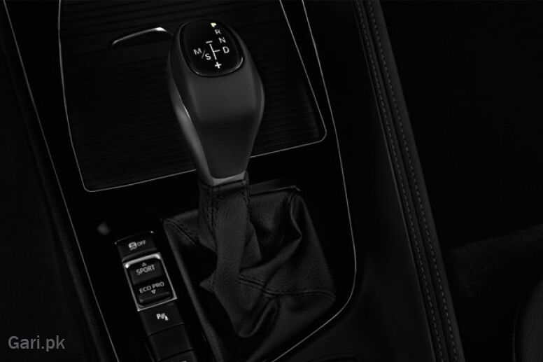 BMW X1 2022 Interior Gear Shift BMW X1 2022 Interior Gear Shift