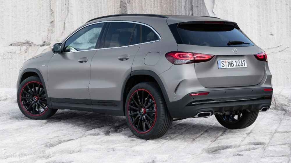 Mercedes Benz GLA Class 2019 Exterior Right Side View Mercedes Benz GLA Class 2019 Exterior Right Side View