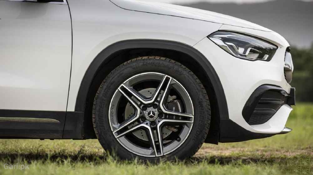 Mercedes Benz GLA Class 2019 Interior Wheel Mercedes Benz GLA Class 2019 Interior Wheel