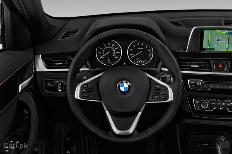 BMW X1 2022 Interior Steering Wheel BMW X1 2022 Interior Steering Wheel