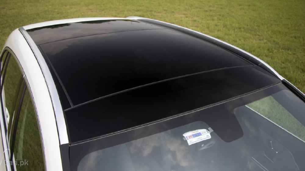 Mercedes Benz GLA Class 2019 Exterior Sunroof Mercedes Benz GLA Class 2019 Exterior Sunroof