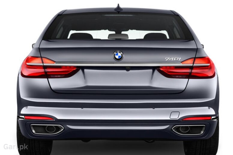 BMW 7 Series 2025 Exterior Rear VIew BMW 7 Series 2025 Exterior Rear VIew