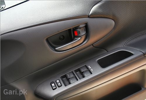 Toyota Wish 2017 Interior Door Controls Toyota Wish 2017 Interior Door Controls