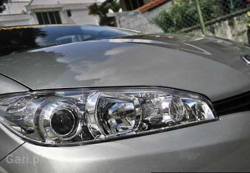 Toyota Wish 2017 Exterior Headlight Toyota Wish 2017 Exterior Headlight