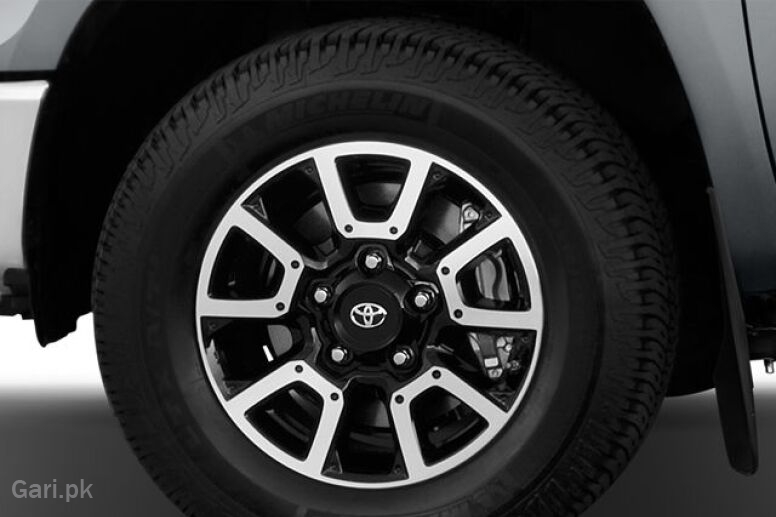 Toyota Tundra 2013 Exterior Wheel Cap Toyota Tundra 2013 Exterior Wheel Cap