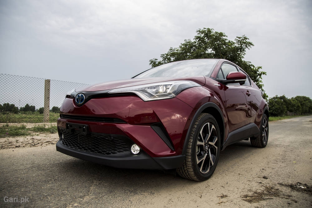 Toyota C-HR Price in Pakistan, Images, Reviews & Specs