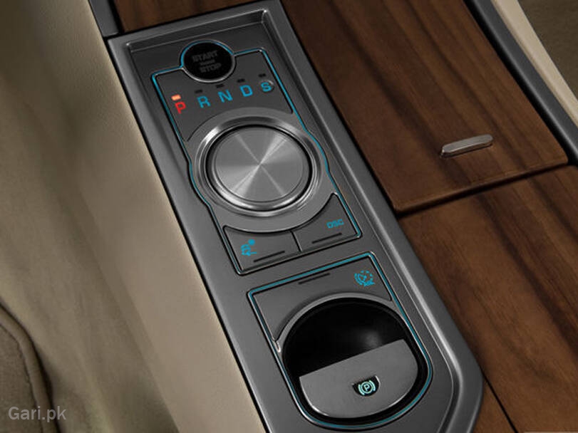 Jaguar XF 4.2 Supercharged V8 Jaguar XF 4.2 Supercharged V8