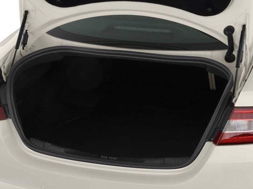 Jaguar XF 4.2 Supercharged V8 Jaguar XF 4.2 Supercharged V8