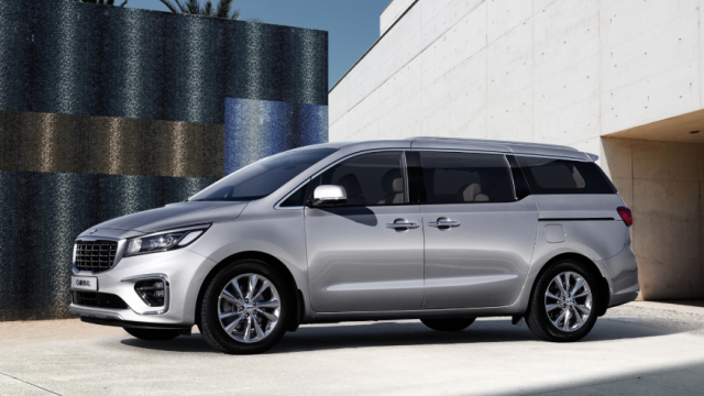 Kia Lucky Motors Manages Grand Carnival