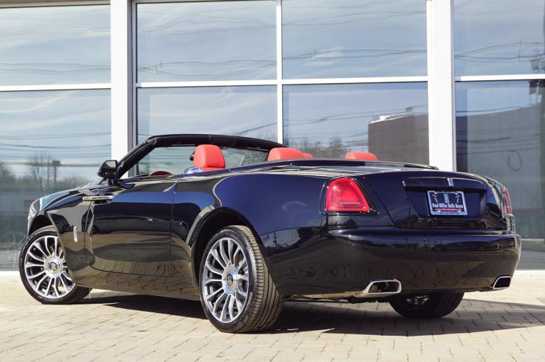 Rolls-Royce Dawn New Luxury Car