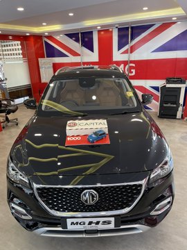 MG Celebrates On Booking 1,000 Units Of MG ZS In Islamabad