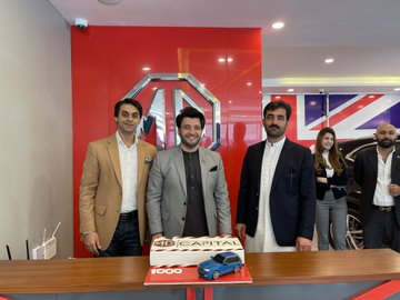 MG Celebrates On Booking 1,000 Units Of MG ZS In Islamabad