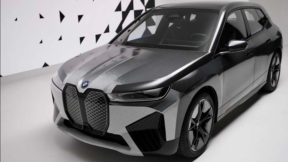 BMW Introduces A Car With Changing Color of Exterior