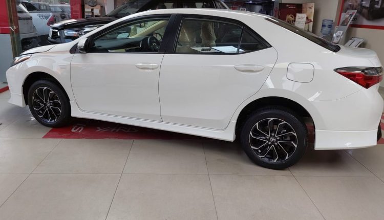 New Toyota Corolla Altis 1.6 CVT Price & Arrival