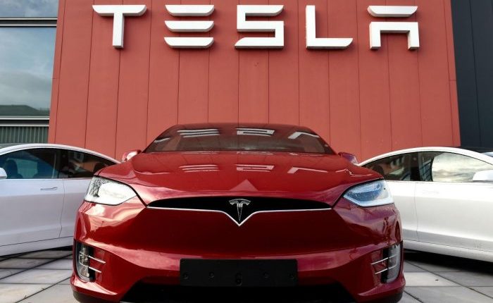 Tesla Car Prices Reduction Up to PKR 30 Lacs