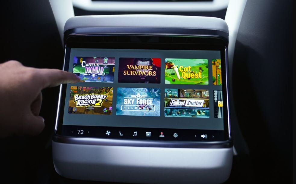 Exciting News: Tesla Gets Apple Podcasts in Holiday Update