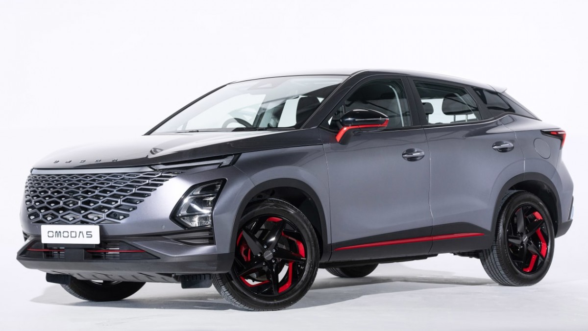 Omoda 5 Takes on Electric SUVs in the UK Omoda 5 Takes on Electric SUVs in the UK