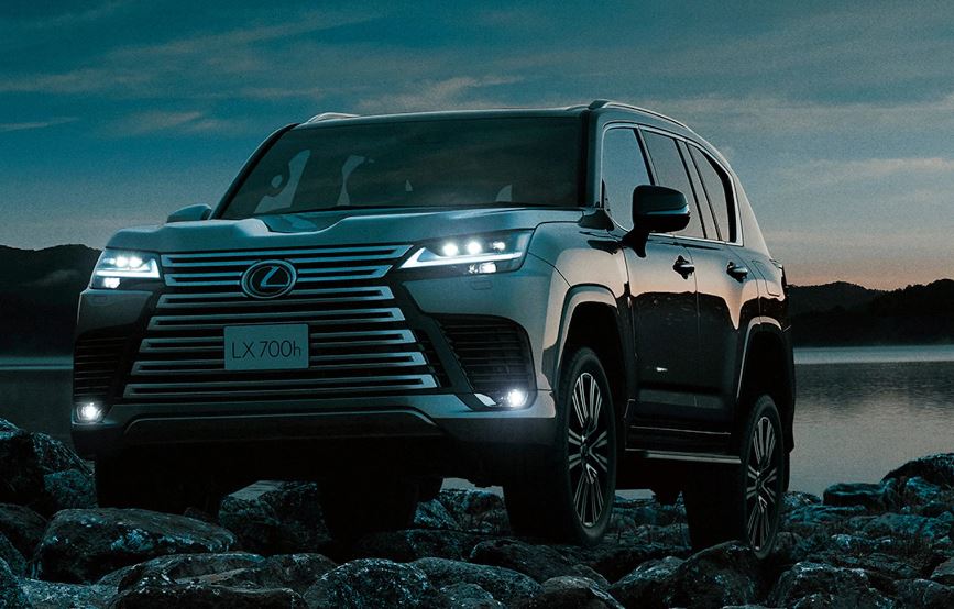Lexus LX700h Hybrid vs. LX600: What’s the Difference?