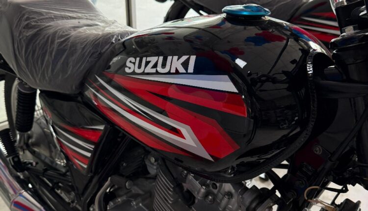 Suzuki GD110S and GS150 Launched with Fresh Stickers Suzuki GD110S and GS150 Launched with Fresh Stickers