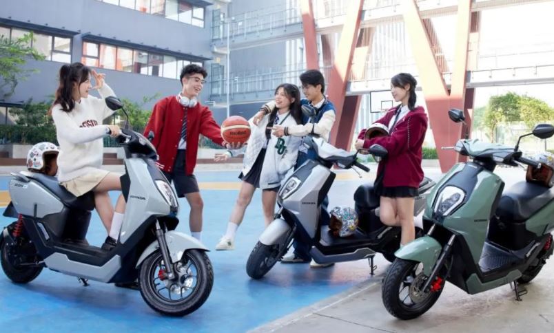 Honda ICON e: EV Scooter – Price & Features Details